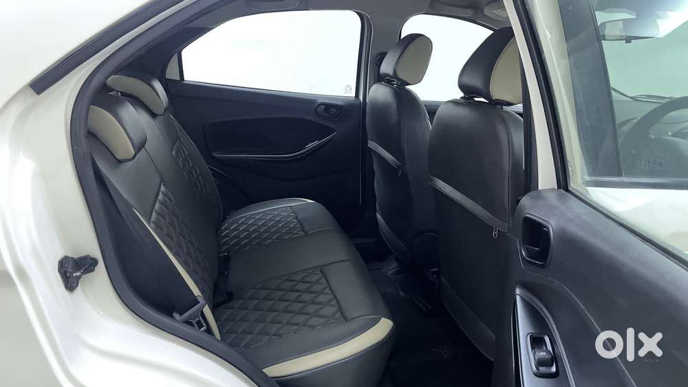 Ford Figo Titanium, 2021, Petrol