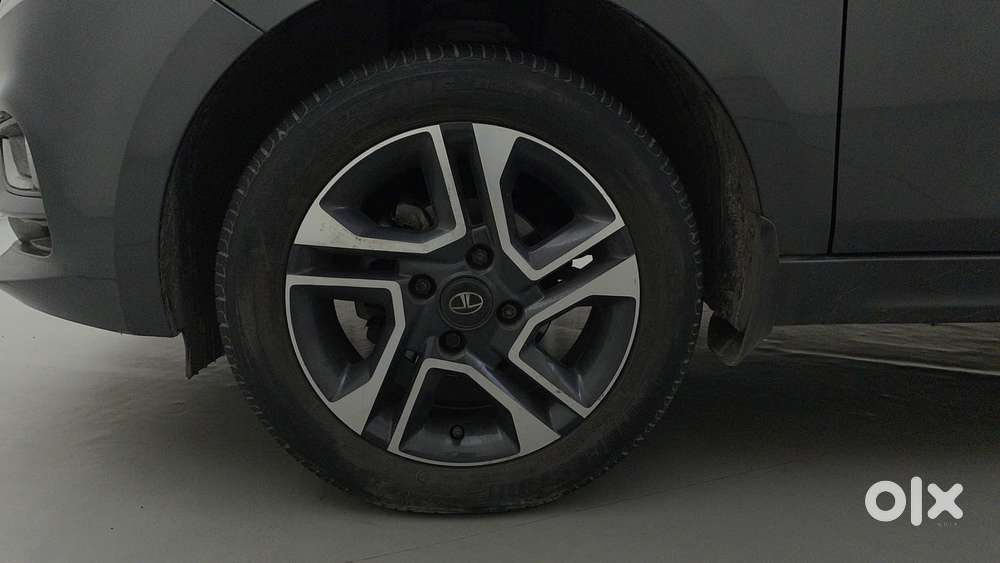 Tata Tiago Xza Plus, 2022, Petrol