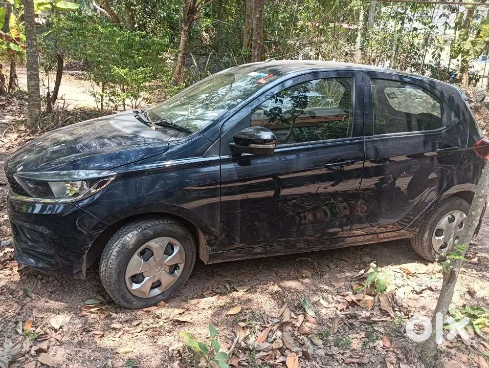 Tata Tiago 2022 Petrol 29760 Km Driven