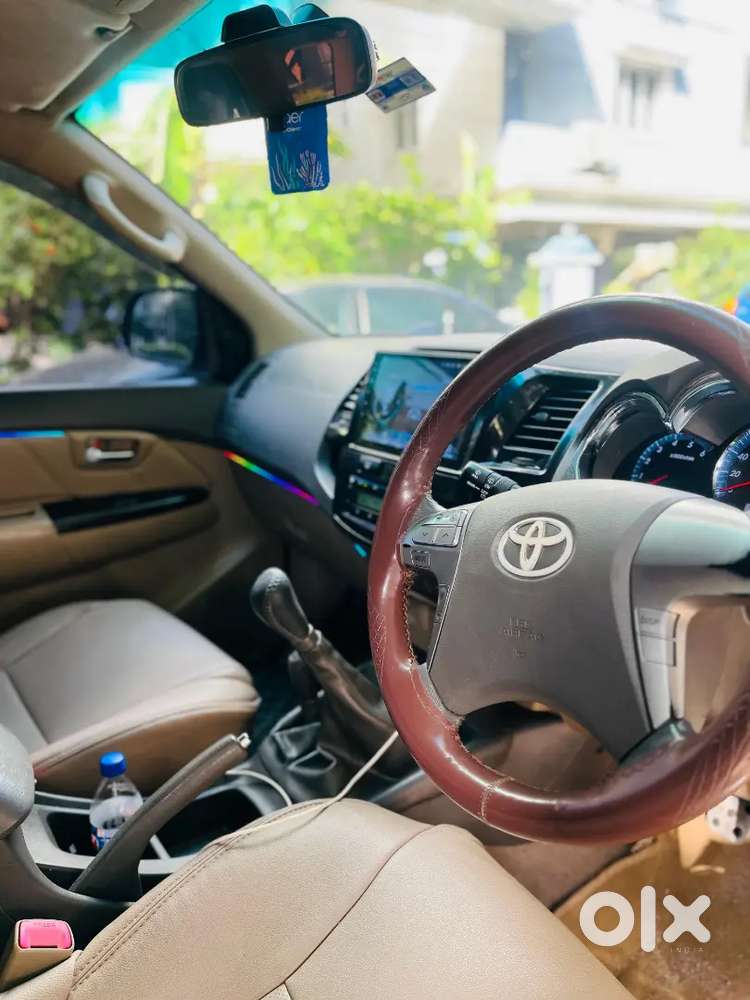 Toyota Fortuner 2012