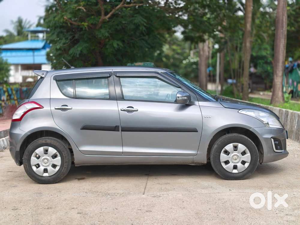 Maruti Suzuki Swift Vxi With Abs, 2015, Petrol