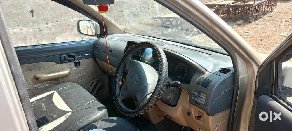 Chevrolet Tavera 2012