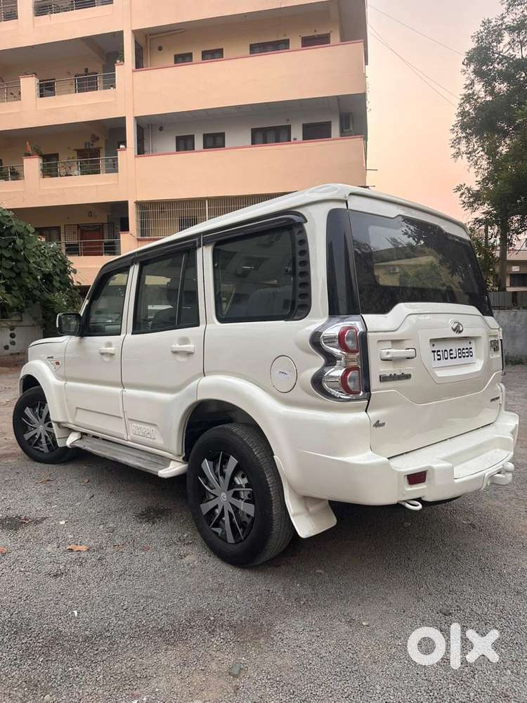 Mahindra Scorpio S6 Plus 8 Seater, 2016, Diesel