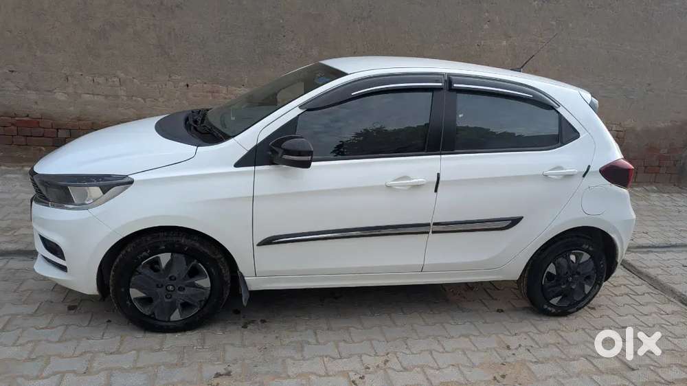Urgent Sell Tiago 2025 Rj49 No Govt Lady Vehicle