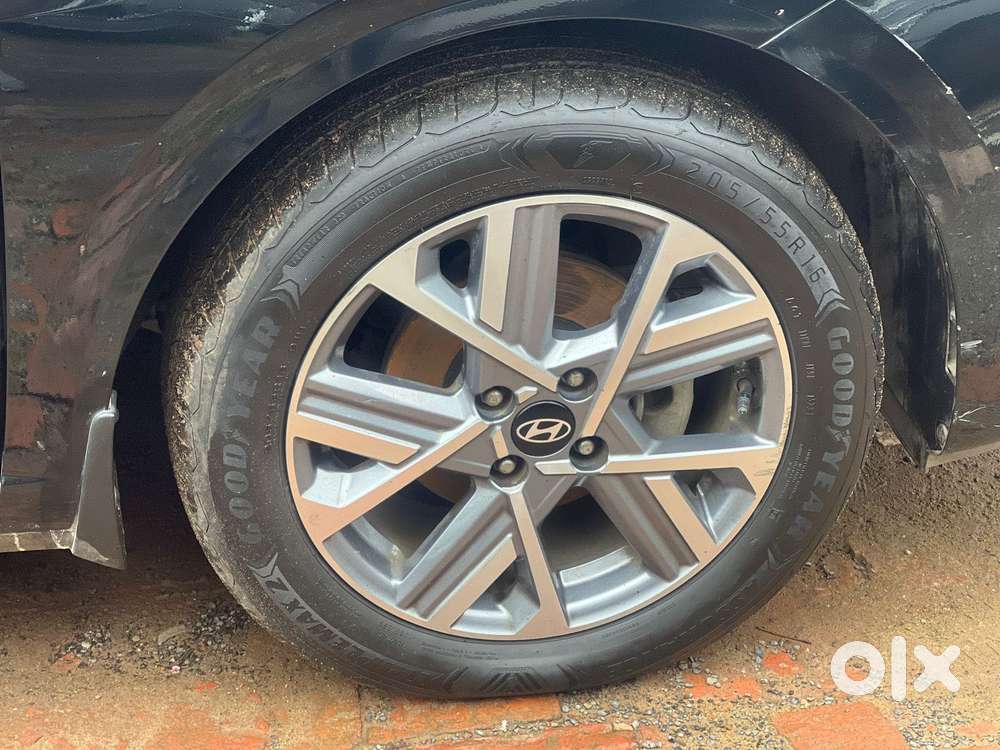 Hyundai Verna 1.5 Sx (o) Vtvt Ivt, 2023, Petrol