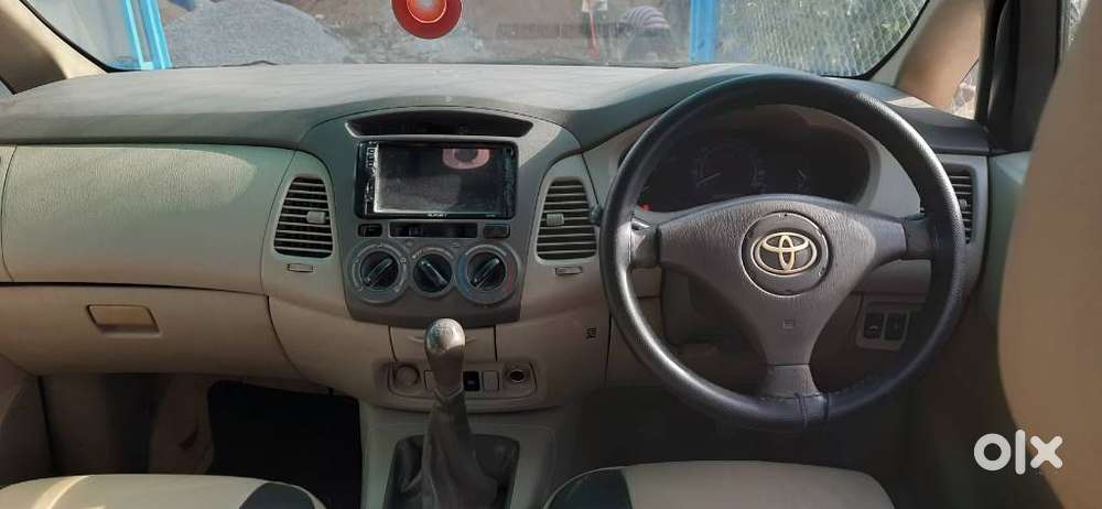 Toyota Innova 2.5 G (diesel) 7 Seater, 2011, Diesel