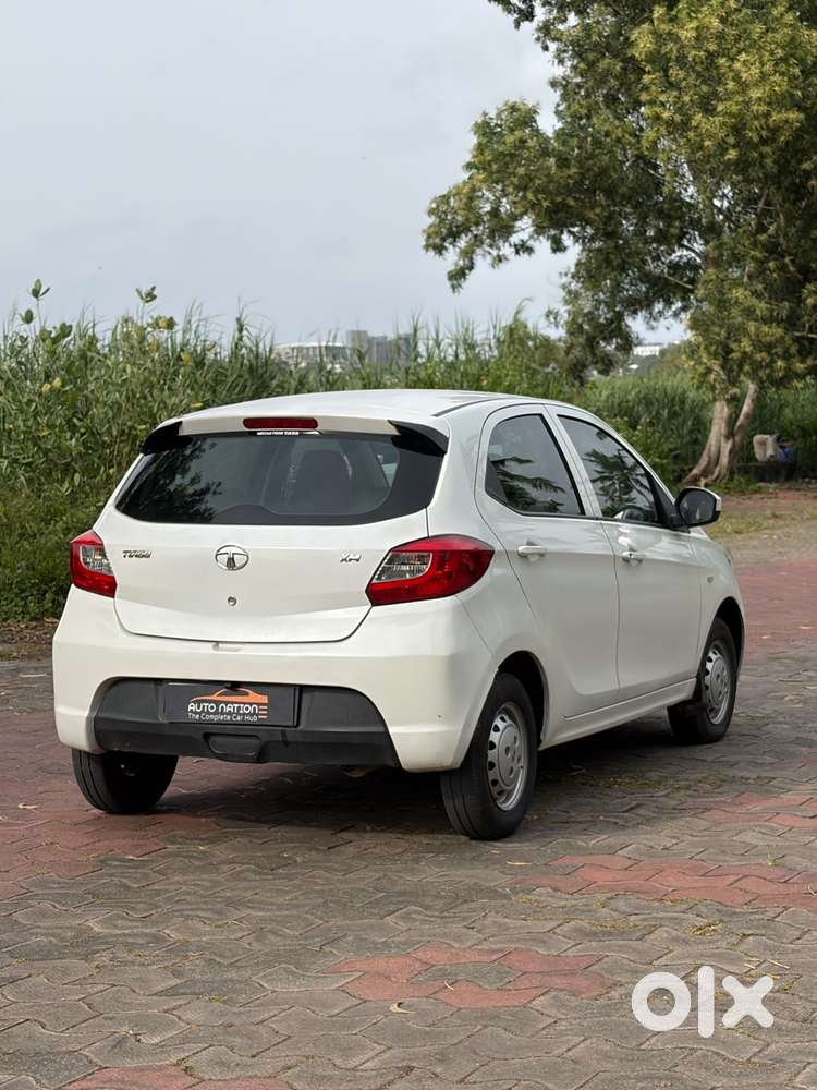 Tata Tiago 1.2 Revotron Xm, 2018, Petrol