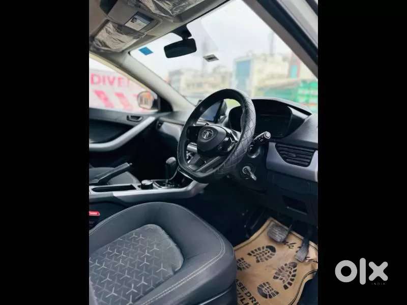 Tata Nexon 1.5 Revotorq Xma Plus (s) Amt, 2022, Petrol