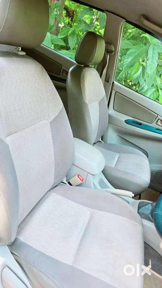 Toyota Innova 2.5 G 2012, Re Registered.