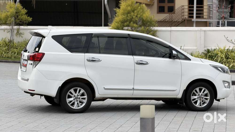 Toyota Innova Crysta 2.4 V 7 Str, 2018, Diesel
