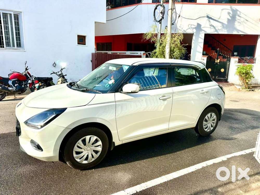 Maruti Suzuki Swift 1.2 Vxi (o), 2024, Petrol