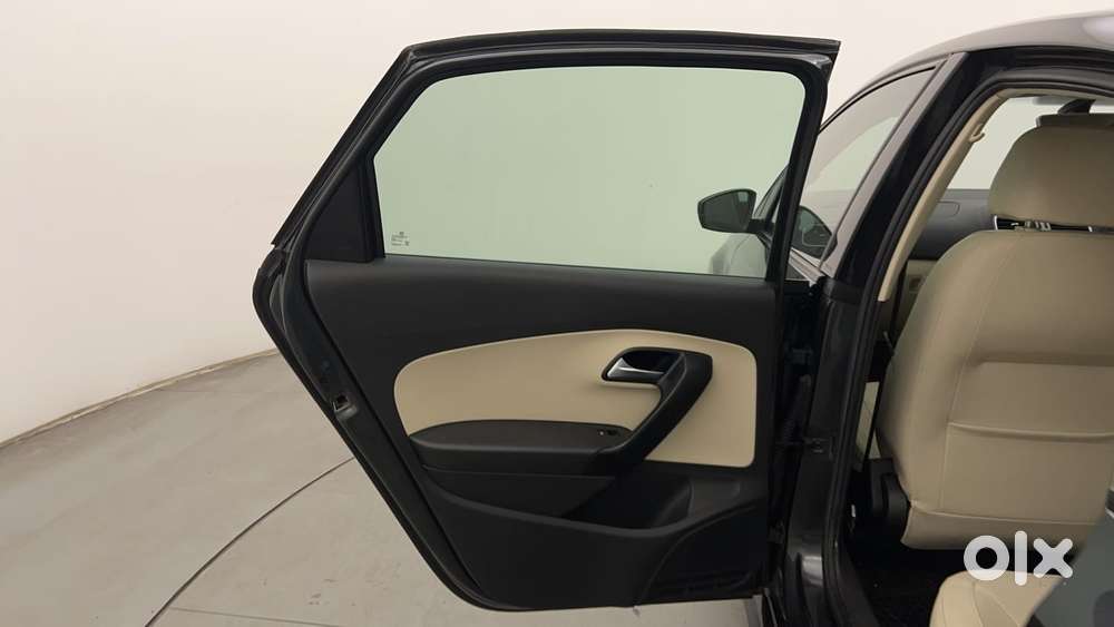 Volkswagen Vento 1.6 Highline, 2021, Petrol