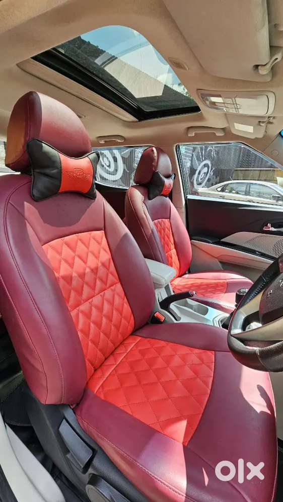 2023 Mahindra Xuv300 W8 Diesel Manual With Sunroof