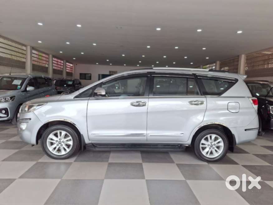 Toyota Innova Crysta 2.8 Gx At, 2017, Diesel