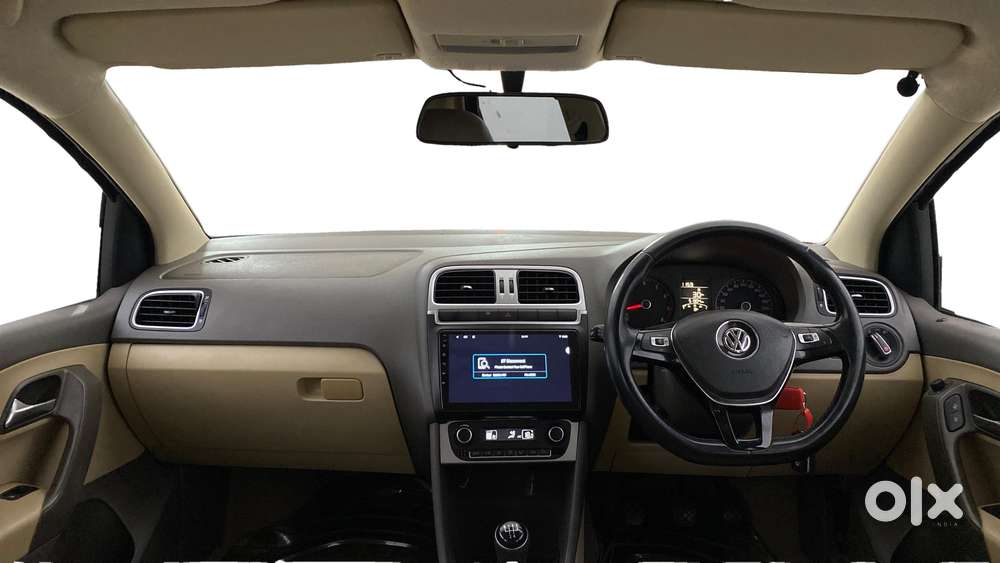 Volkswagen Vento 1.6 Highline, 2015, Petrol