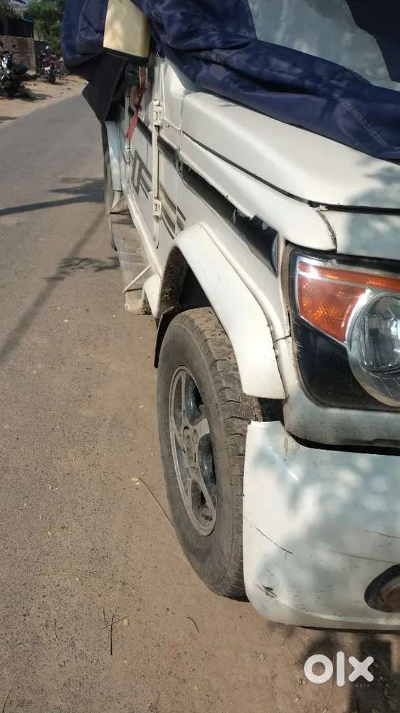 बोलोरो Zlx