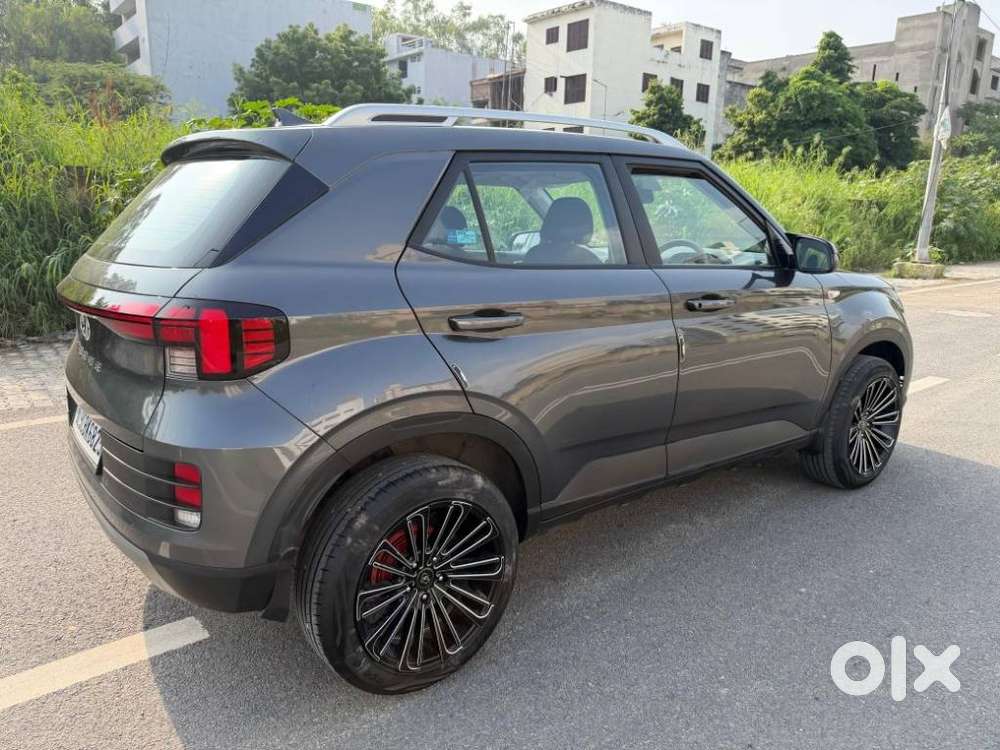 Hyundai Venue S Plus Mt 1.2 Kappa, 2025, Petrol