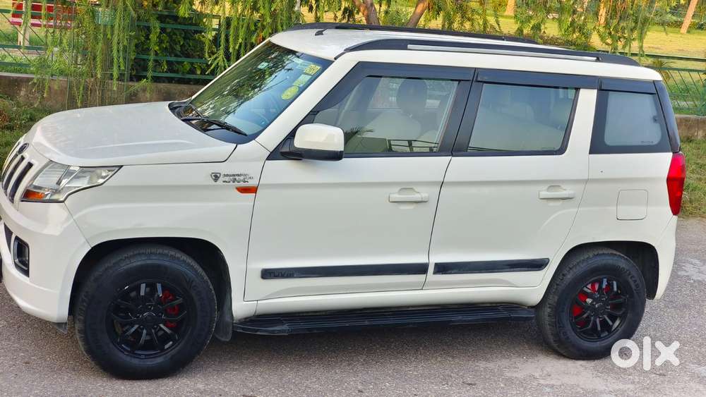Mahindra Tuv 300 T8 Amt (automatic), 2016, Diesel