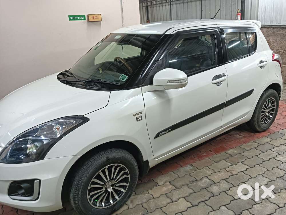 Maruti Suzuki Swift Vxi + Manual, 2014, Petrol