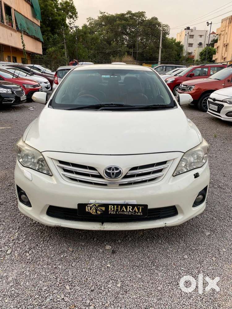 Toyota Corolla Altis [ ] 1.8 Vl At, 2011, Petrol