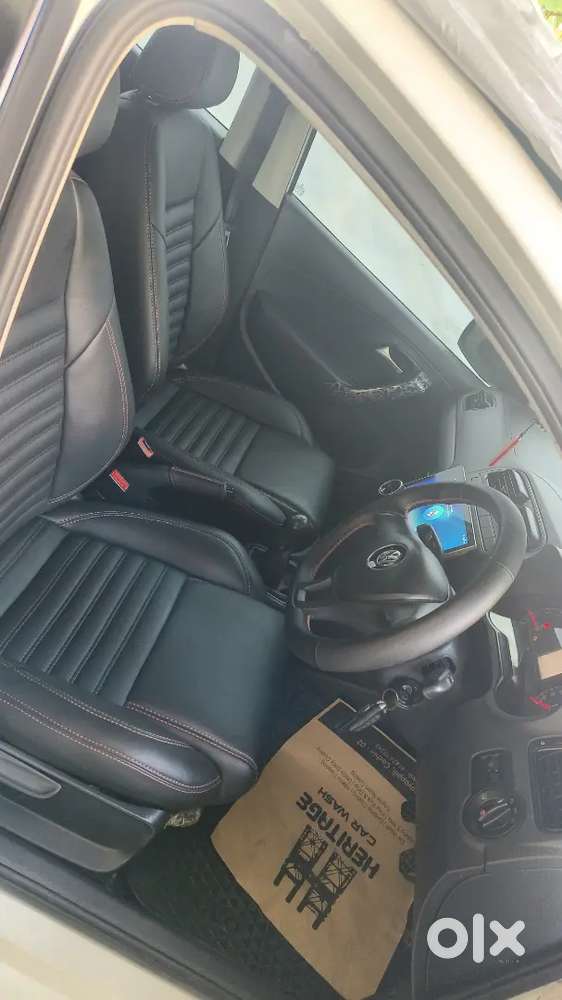 Volkswagen Polo 2015 Petrol 40000 Km Driven