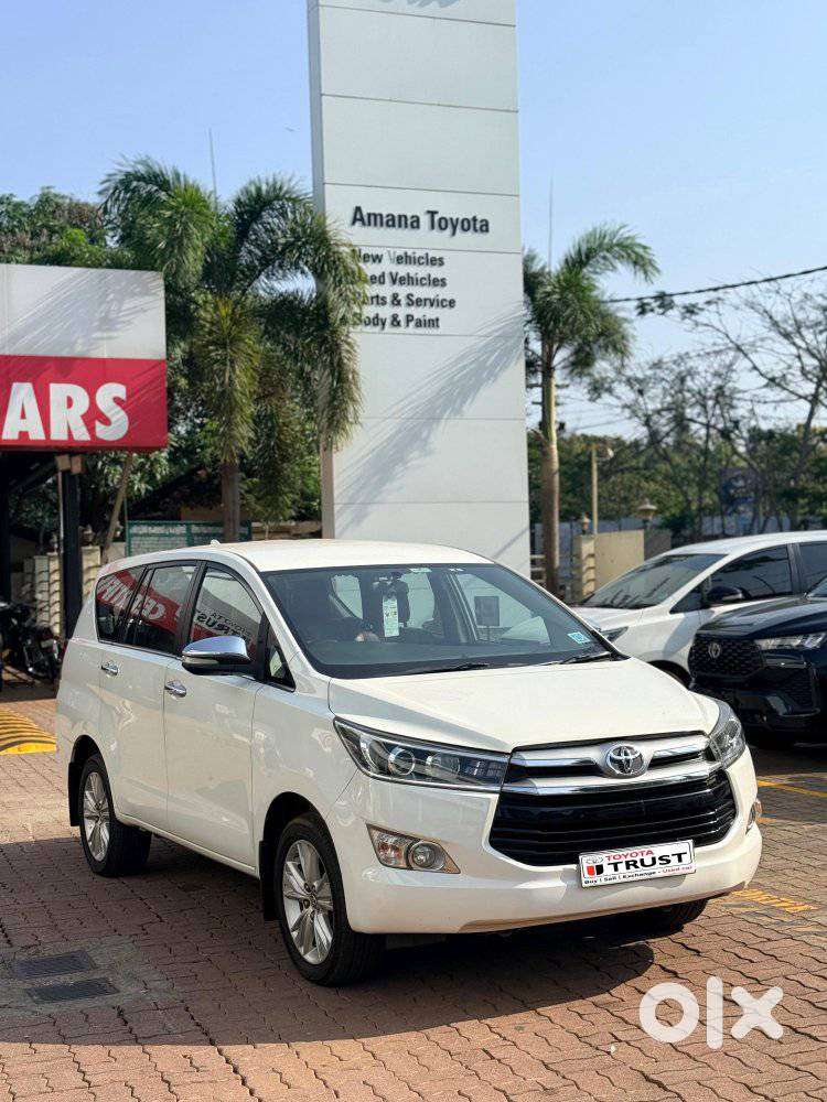 Toyota Innova Crysta 2.8z Automatic, 2016, Diesel