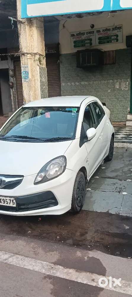 Honda Brio S Mt 2013 Model Mast Car Hai