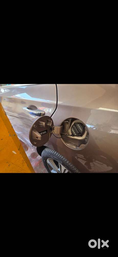 2017 (dec) Hyundai Verna 1.6 Crdi Sx (diesel)  Py-01