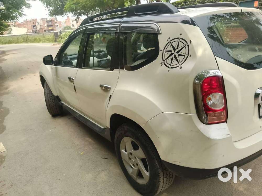 Duster Petrol Car On Sale