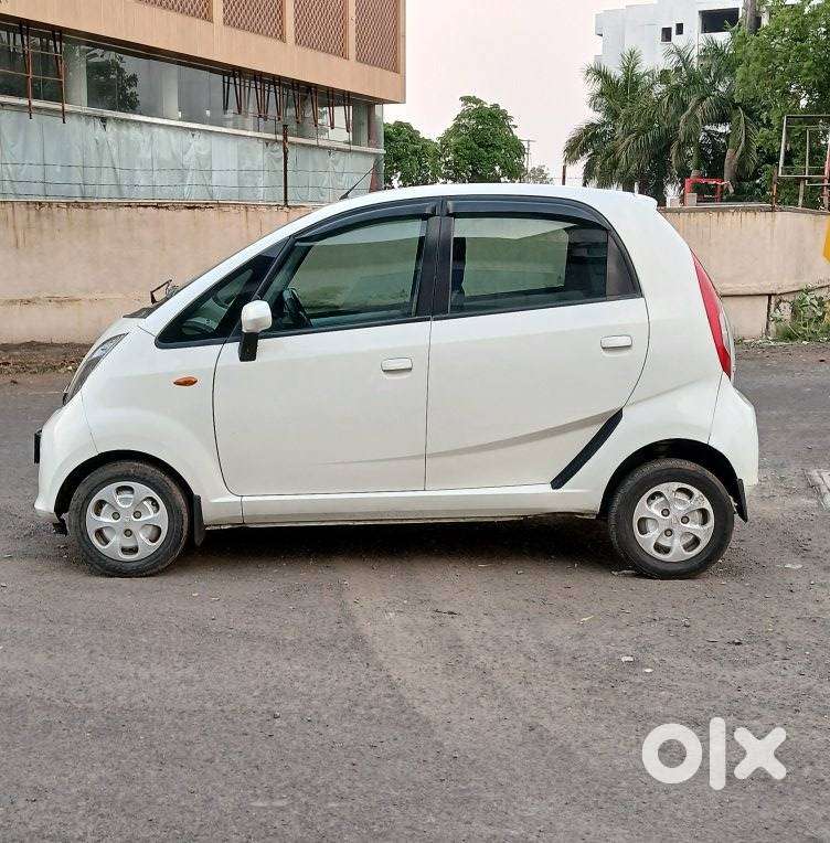 Tata Nano Xta, 2016, Petrol