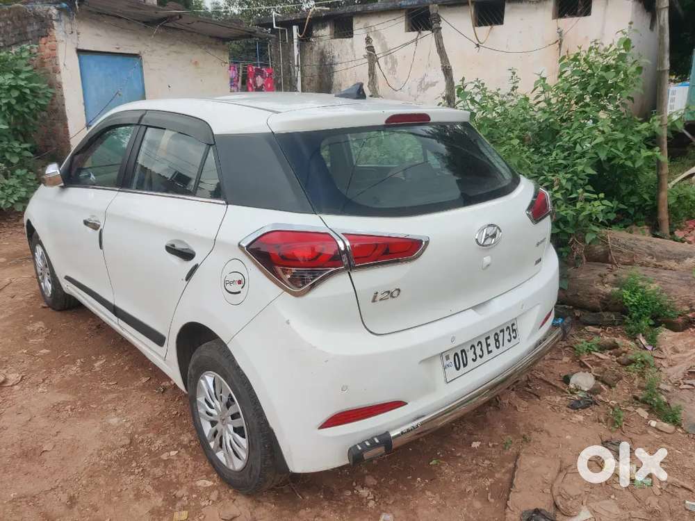 Hyundai I20 Sportz 2015  Last Ka H Petrol