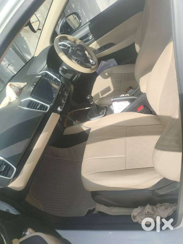 Honda City 1.5 V Cvt I-vtec Mt, 2025, Petrol