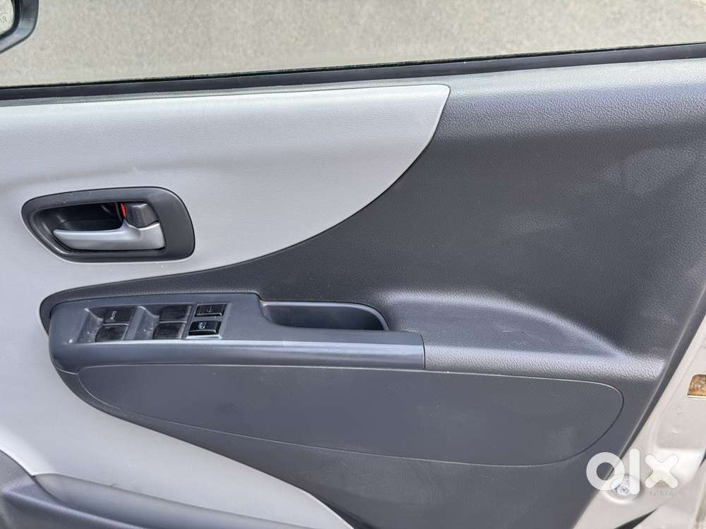 Maruti Suzuki A-star Vxi (abs), Automatic, 2011, Petrol
