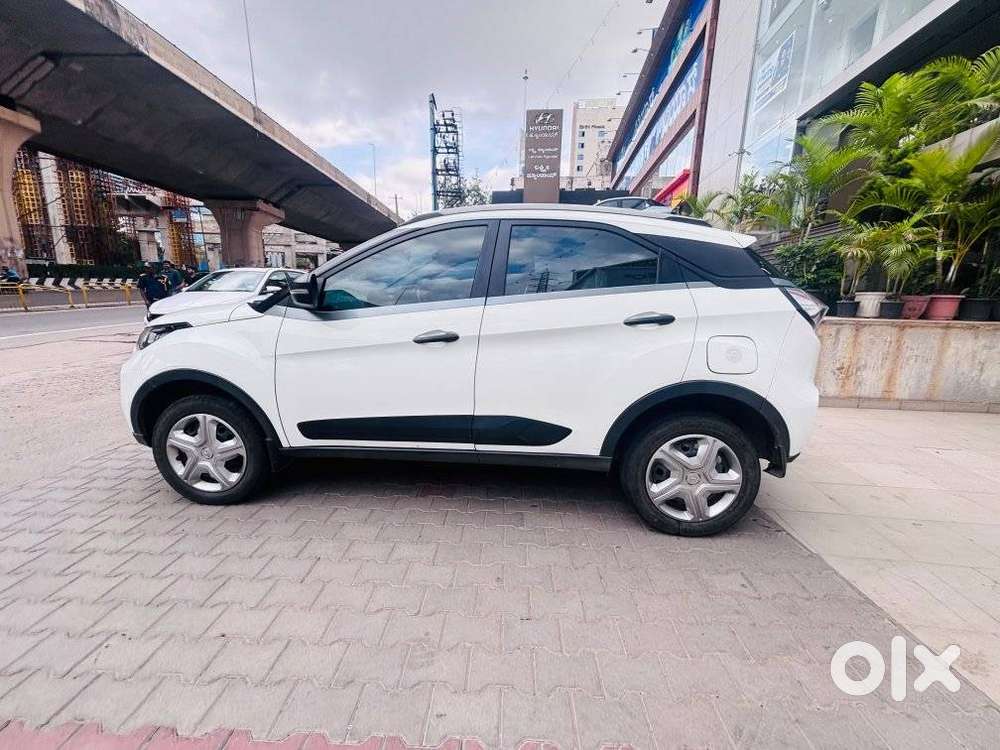 Tata Nexon 1.2 Revotron Xm (s), 2021, Petrol