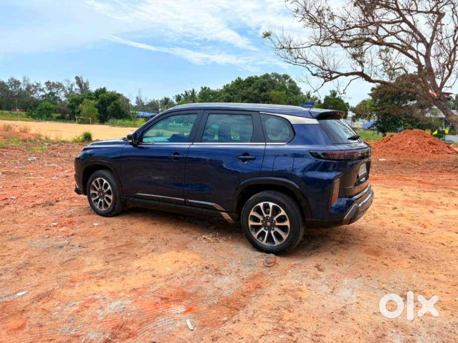 Maruti Suzuki Grand Vitara 1.5 Alpha Plus Intelligent Hybrid Ecvt, 2..