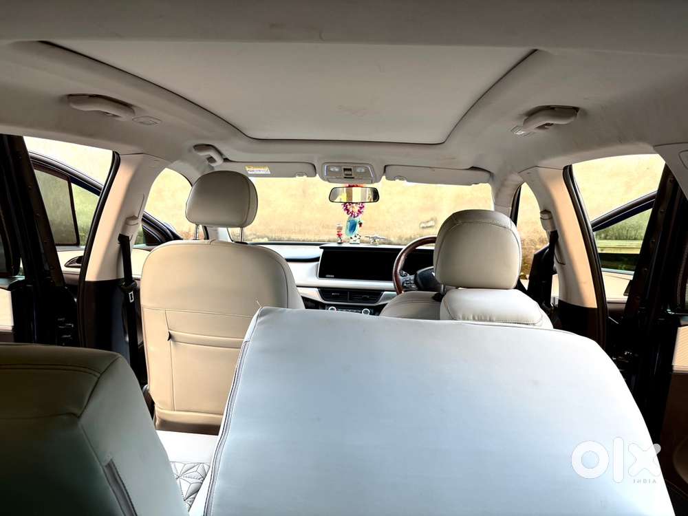 Mahindra Xuv700 2021 Petrol Manual