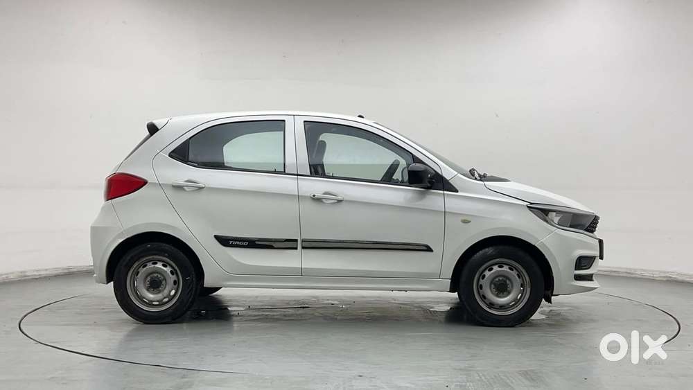 Tata Tiago Xe, 2020, Petrol