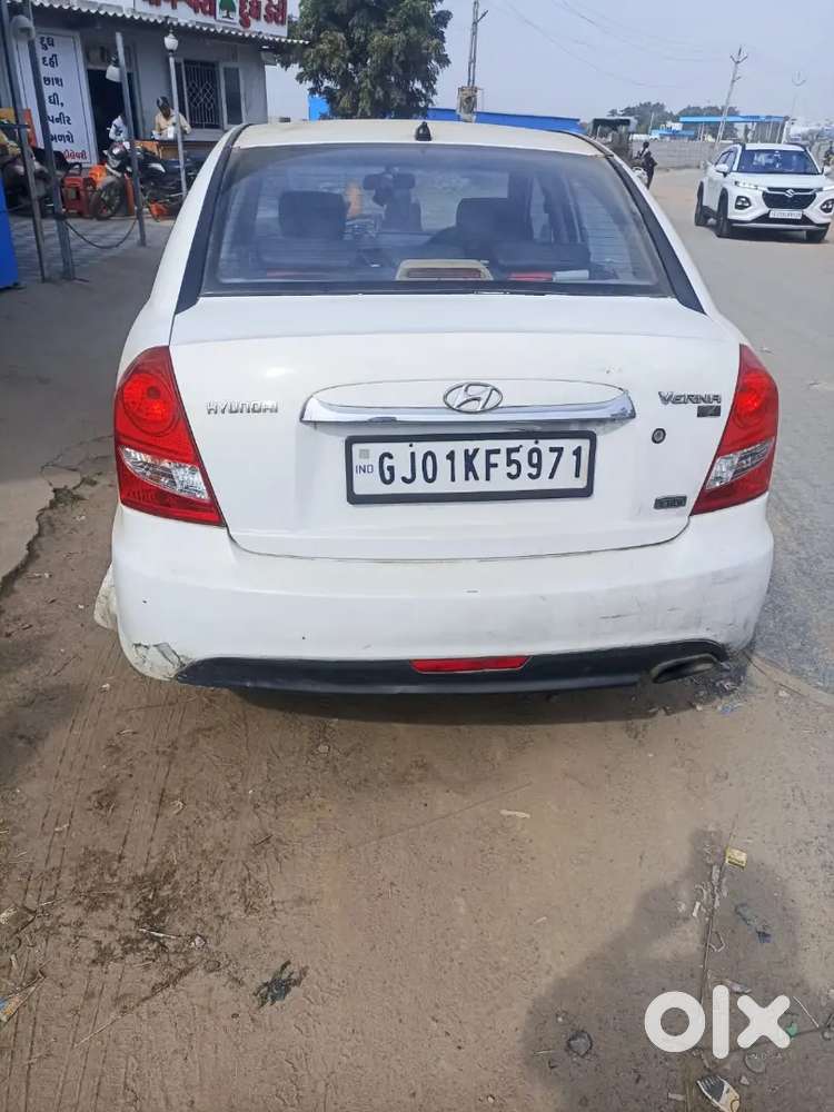 Hyundai Verna 2010 Diesel Well Maintained