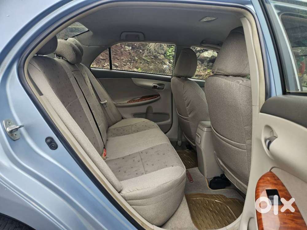 Toyota Corolla Altis G, 2011, Petrol