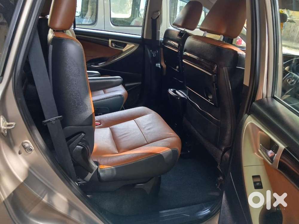 Toyota Innova Crysta Top Model