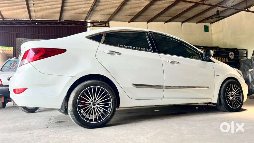 2013 Hyundai Verna Crdi Manual Diesel