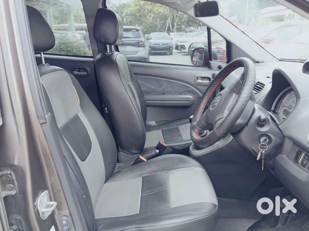 Maruti Suzuki Ritz Vxi, 2012, Petrol