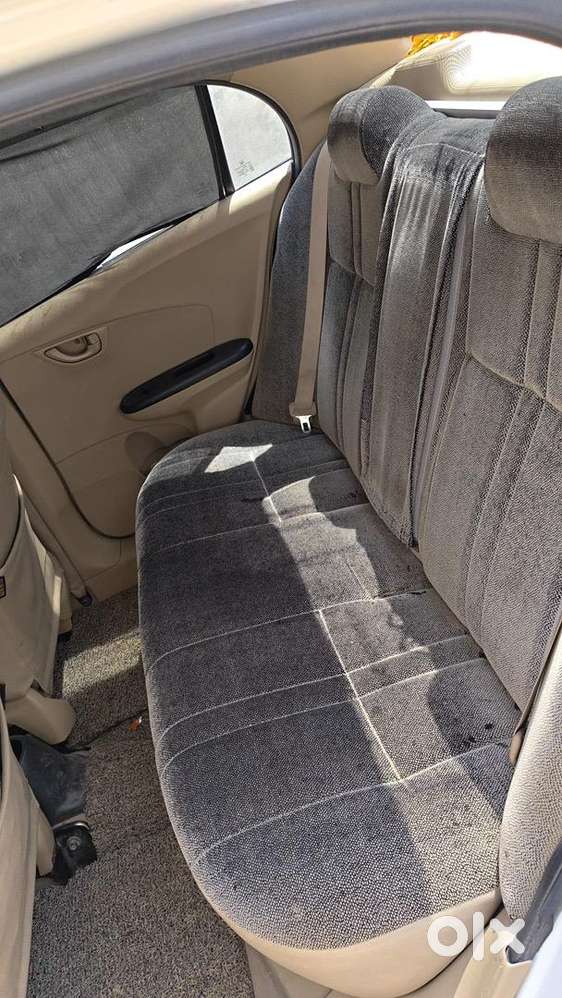 Honda Amaze 2nd Gen 2015 Diesel 93000 Km Driven