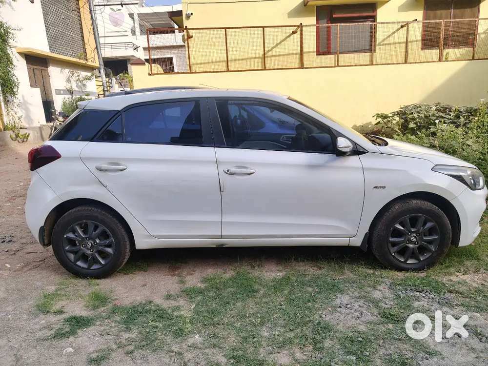 Hyundai I20 Sportz Automatic 2020 Petrol Good Condition