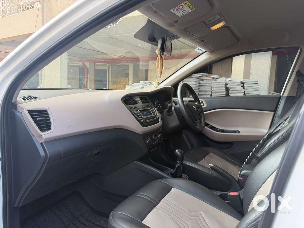 Hyundai I20 Sportz 1.2 Bs-iv, 2017, Petrol