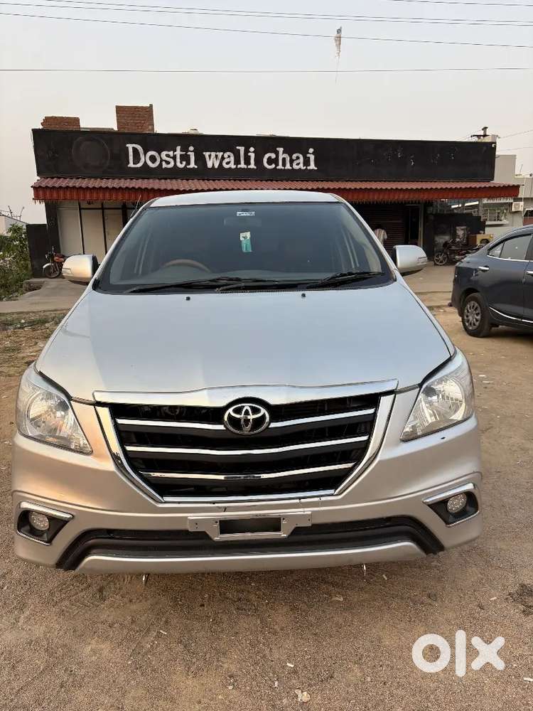 Toyota Innova 2011