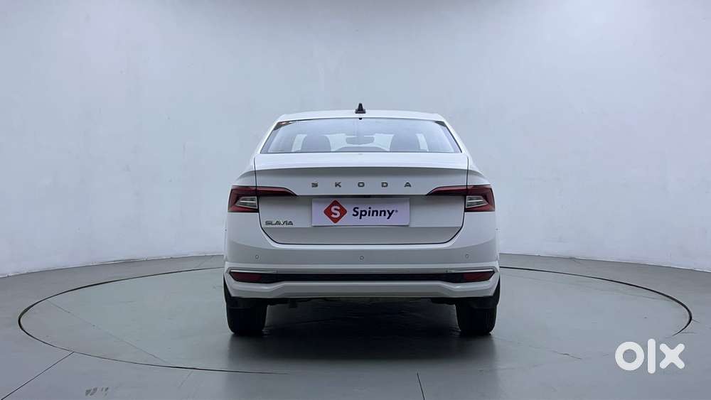 Skoda Slavia Style 1.0l Tsi Mt, 2022, Petrol