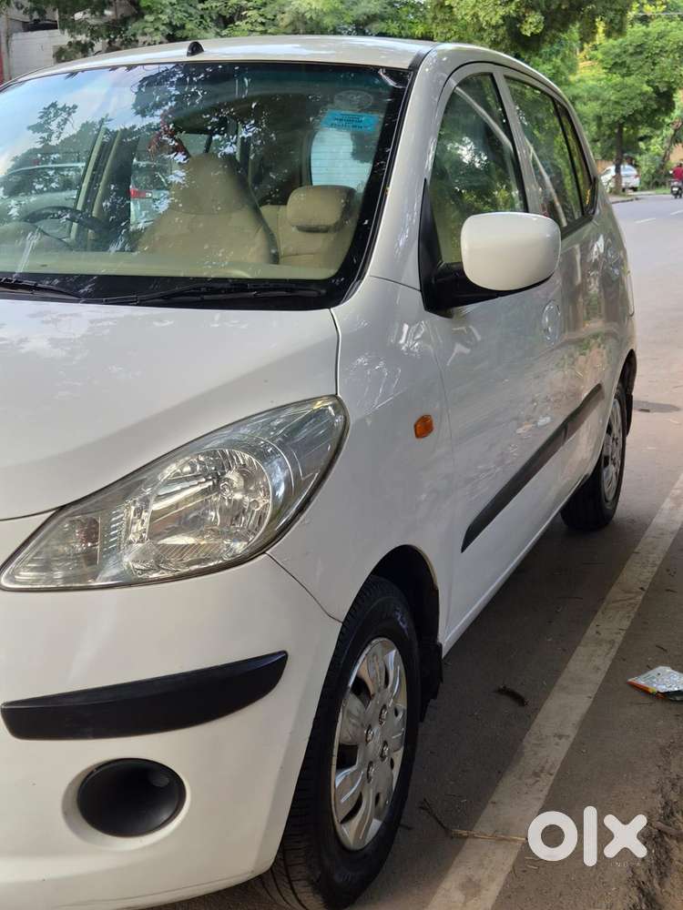 Hyundai I10 Sportz At, 2010, Petrol