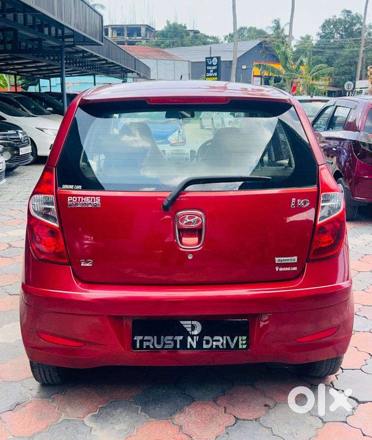 Hyundai I10 Sportz, 2012, Petrol