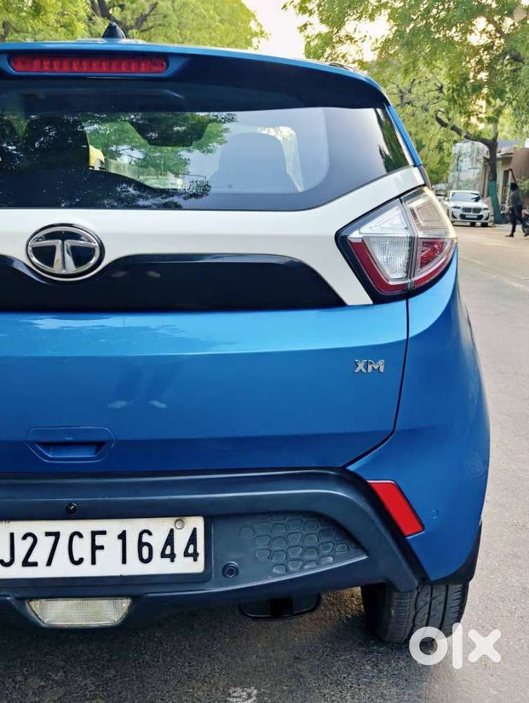Tata Nexon 1.2 Revotron Xm (s), 2018, Cng & Hybrids